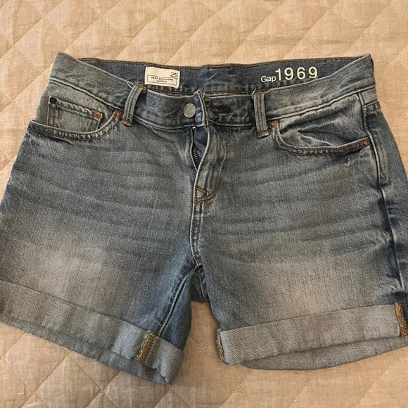 GAP Sexy Boyfriend Shorts Size 25 - Picture 2 of 5
